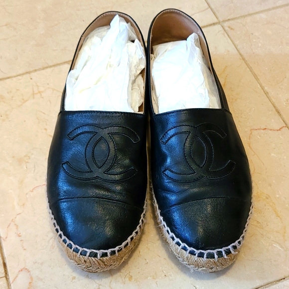 CHANEL Shoes - CHANEL Black Lambskin Leather CC Logo Espadrilles [size 38]